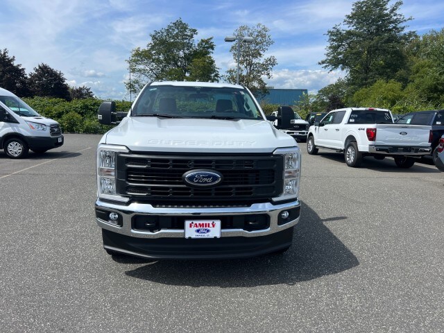 2026 Ford F-250 XL photo 2