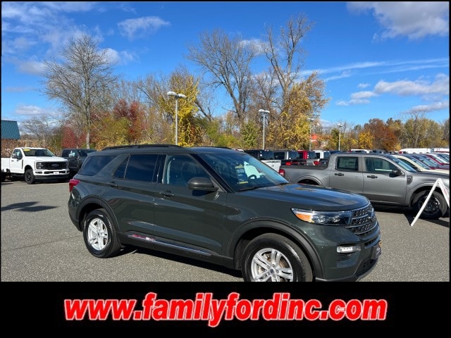 2022 Ford Explorer XLT's photo