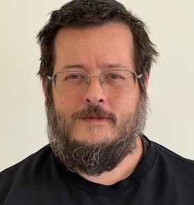 Staff member Tom Sliwoski from f9c0e7ddab74