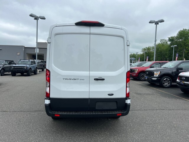2025 Ford Transit Cargo Van photo 4