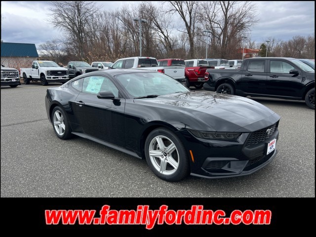 2026 Ford Mustang EcoBoost Fastback's photo