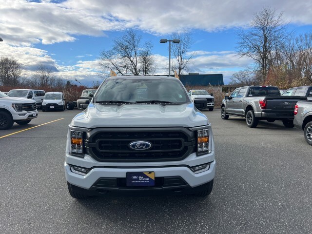 2023 Ford F-150 XLT photo 2