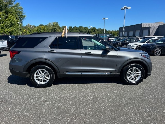 2025 Ford Explorer Active - Photo 6