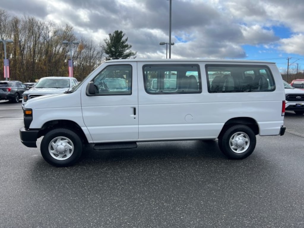 Used 2014 Ford Econoline 10 Passenger Van Commercial Minivan/Van