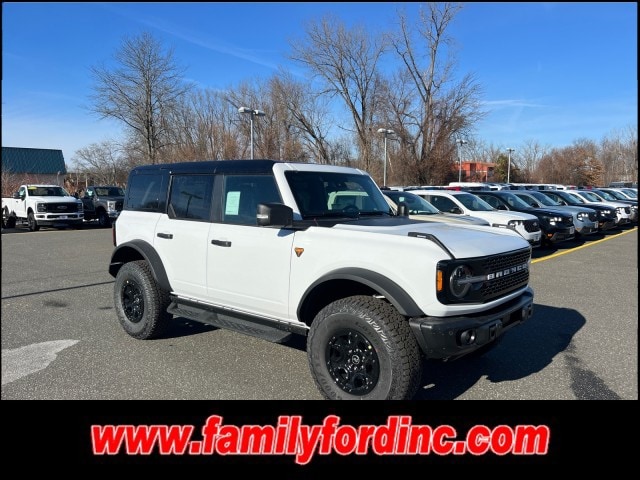 2025 Ford Bronco 4-Door Badlands's photo