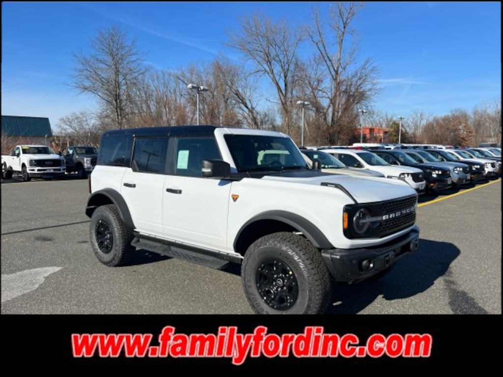 New 2025 Ford Bronco Badlands SUV