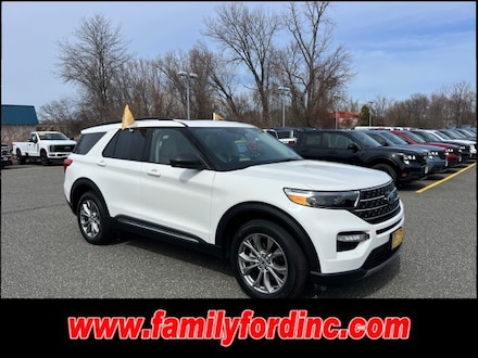 2023 Ford Explorer XLT SUV