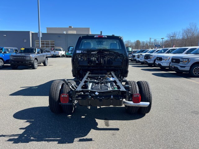 2024 Ford F-350 XL photo 4