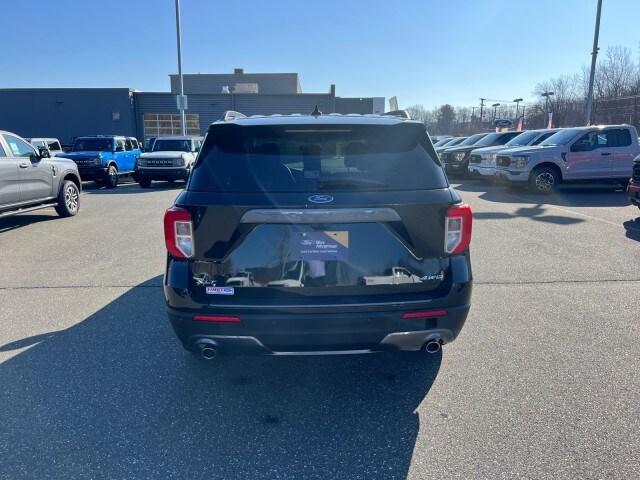 2022 Ford Explorer XLT photo 4