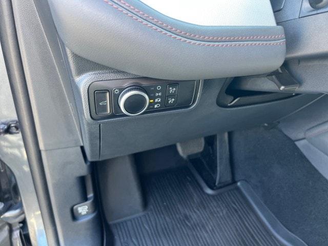 2025 Ford Explorer Active - Photo 11