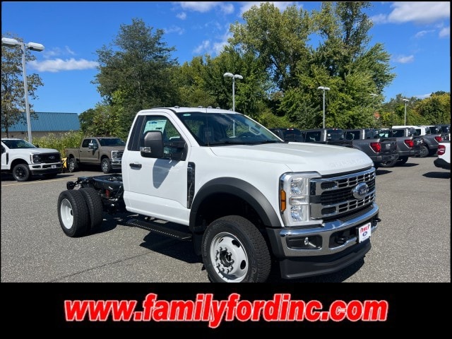 2026 Ford F-550 Super Duty Chassis Cab XL