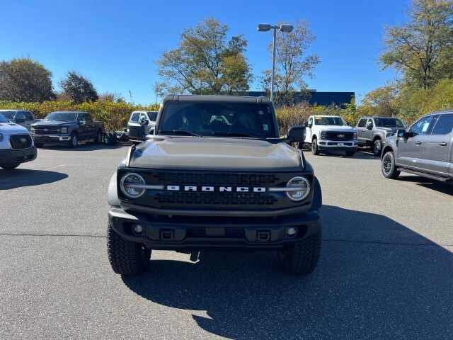2025 Ford Bronco Badlands photo 2