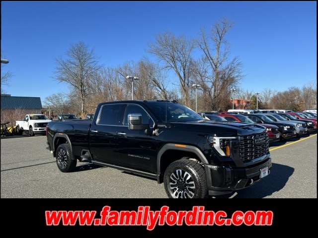 2024 GMC Sierra 3500HD Denali Ultimate's photo