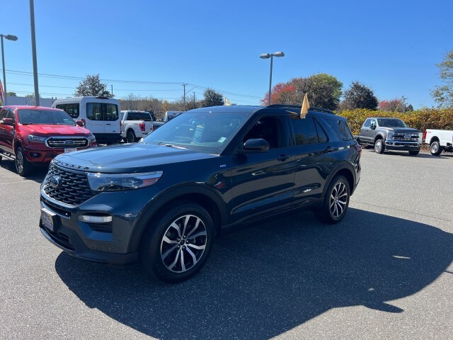 2022 Ford Explorer ST-Line photo 3