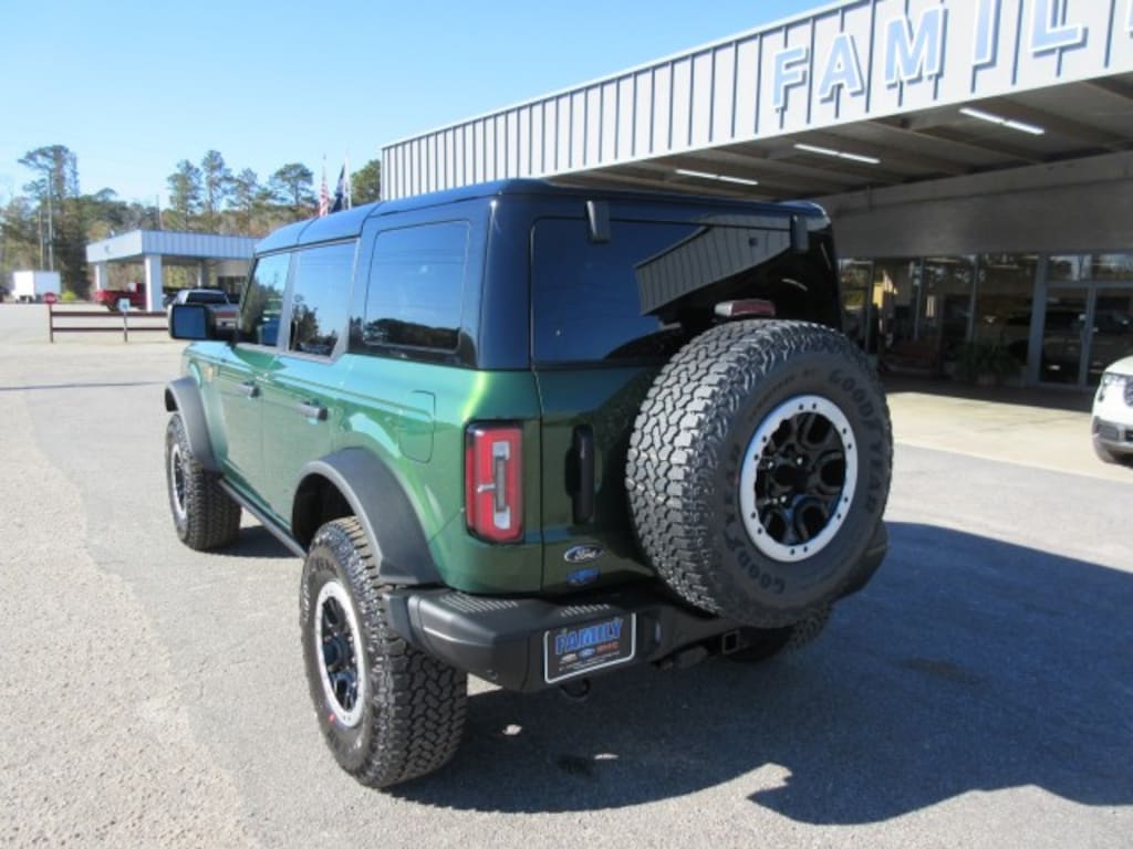 New 2025 Ford Bronco Badlands SUV