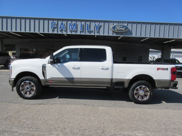 2026 Ford F-250 King Ranch photo 2