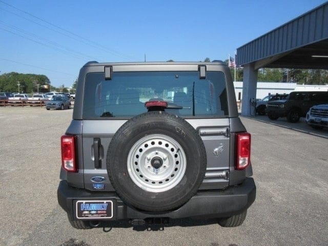 2025 Ford Bronco 4-Door Base - Photo 4