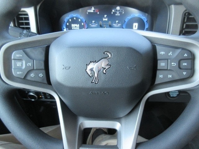 2025 Ford Bronco 4-Door Base - Photo 30