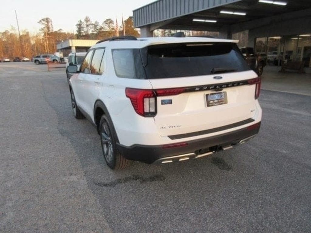 New 2026 Ford Explorer Active w/200A Pkg SUV