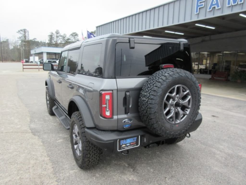 New 2025 Ford Bronco Badlands SUV