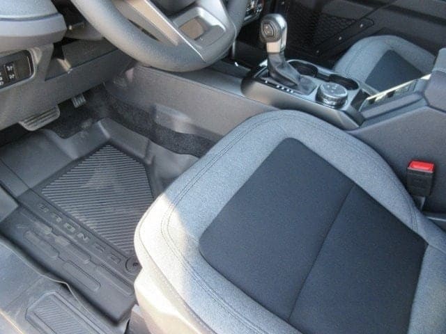 2025 Ford Bronco 4-Door Base - Photo 14