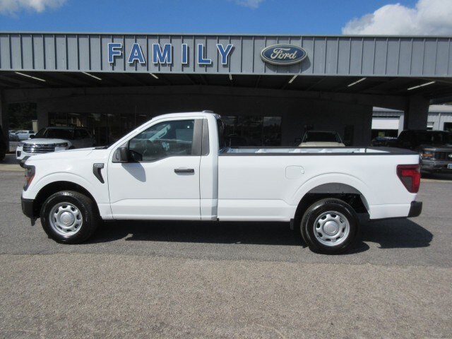 2025 Ford F-150 XL photo 2