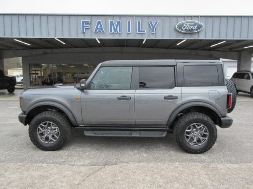 New 2025 Ford Bronco Badlands SUV