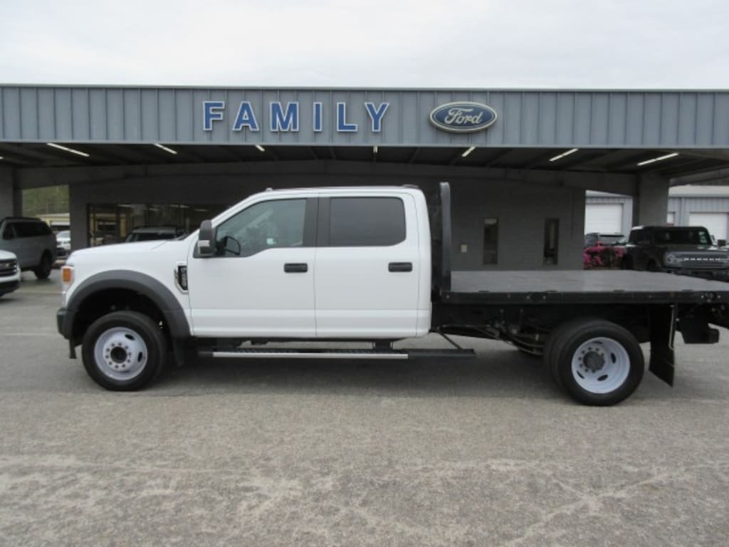 Used 2022 Ford Super Duty F-450 DRW XL 2WD Crew Cab 179 WB 60 CA Chassis Truck