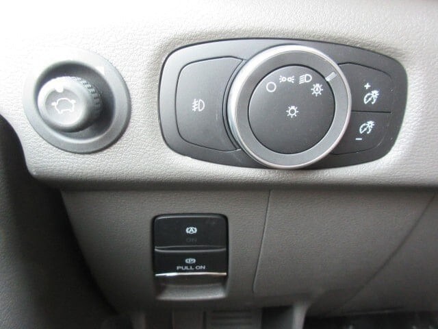 2025 Ford Transit Passenger Van XLT - Photo 33