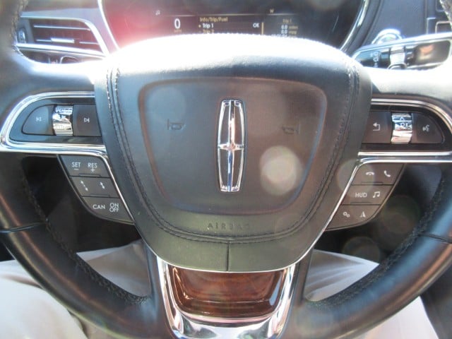 2020 Lincoln Continental Reserve - Photo 30