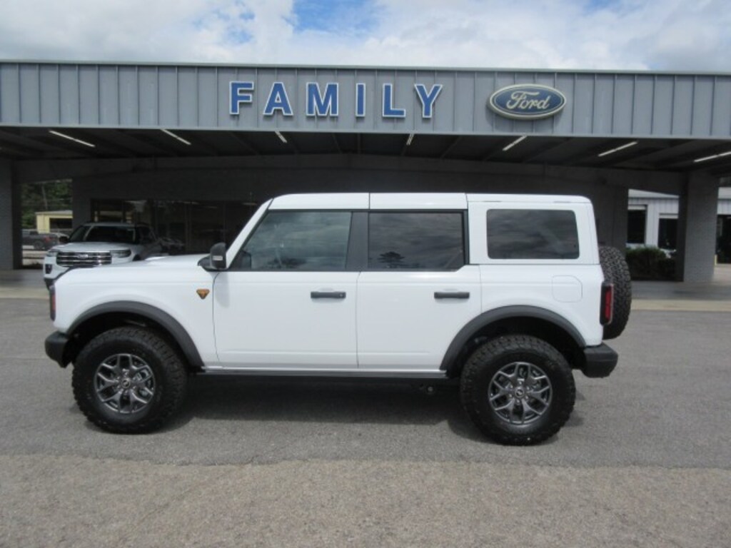 New 2025 Ford Bronco Badlands SUV