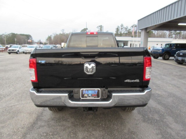 2023 Ram 2500 Tradesman photo 4