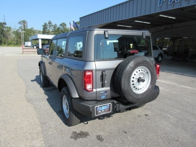 2025 Ford Bronco 4-Door Base - Photo 3