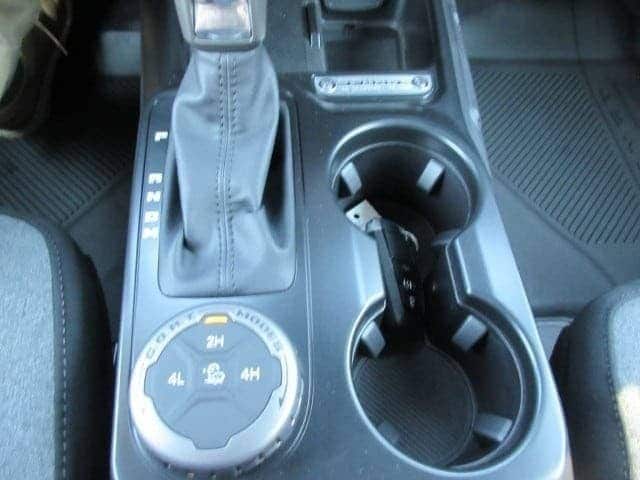 2025 Ford Bronco 4-Door Base - Photo 26