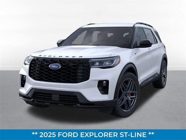 2025 Ford Explorer ST-Line photo 2
