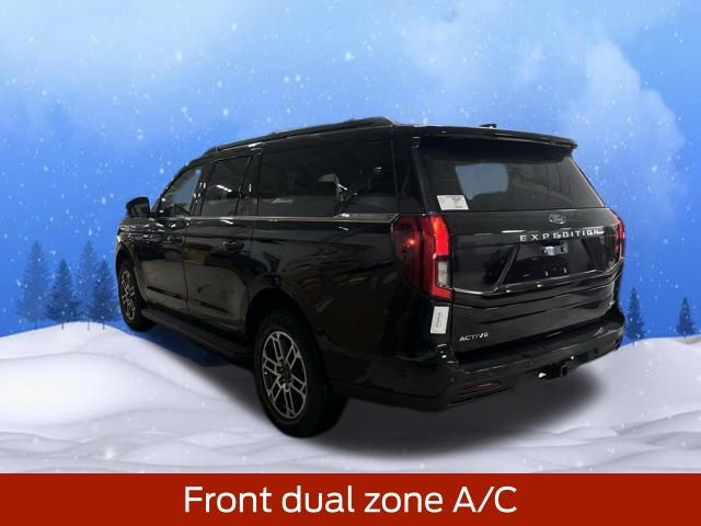 2025 Ford Expedition MAX photo 2