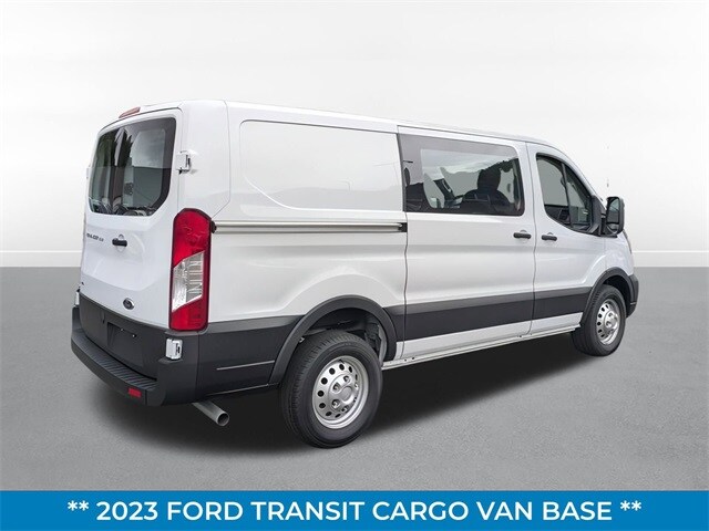 2023 Ford Transit photo 2