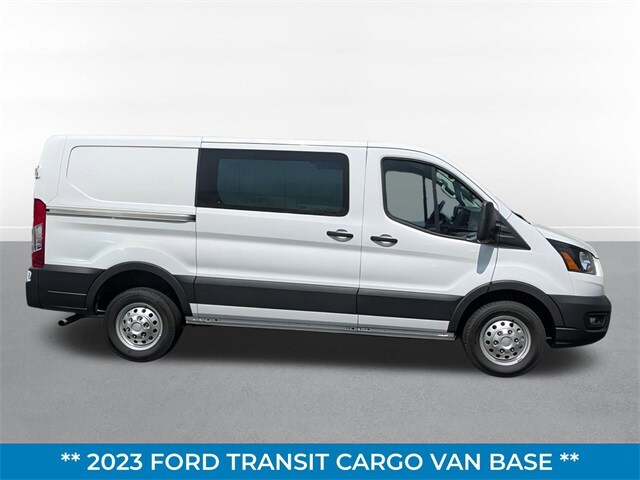 2023 Ford Transit photo 2