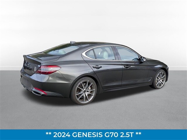 2024 Genesis G70 2.5T photo 3