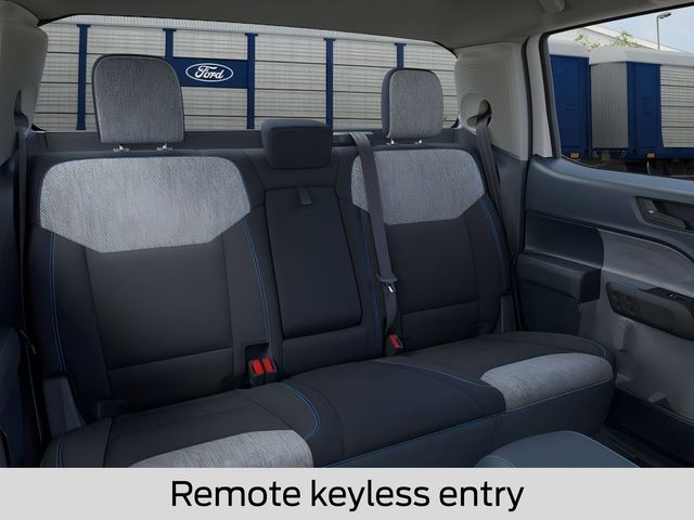 2025 Ford Maverick XLT - Photo 13