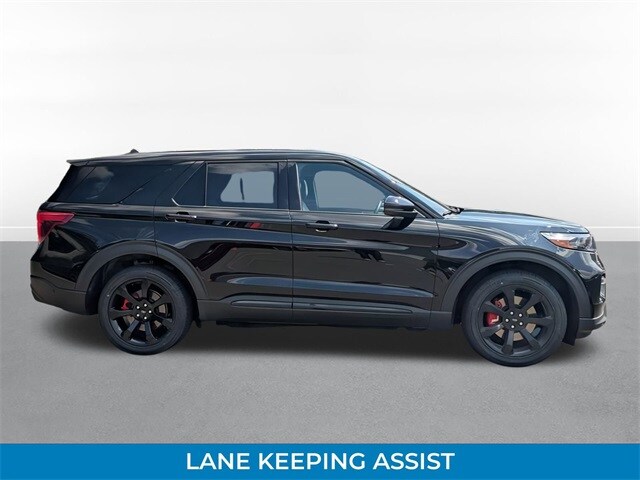 2021 Ford Explorer ST photo 2