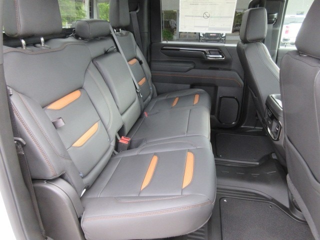2025 GMC Sierra 2500HD AT4 - Photo 14