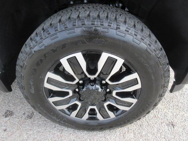 2026 GMC Sierra 2500HD Denali Ultimate - Photo 9