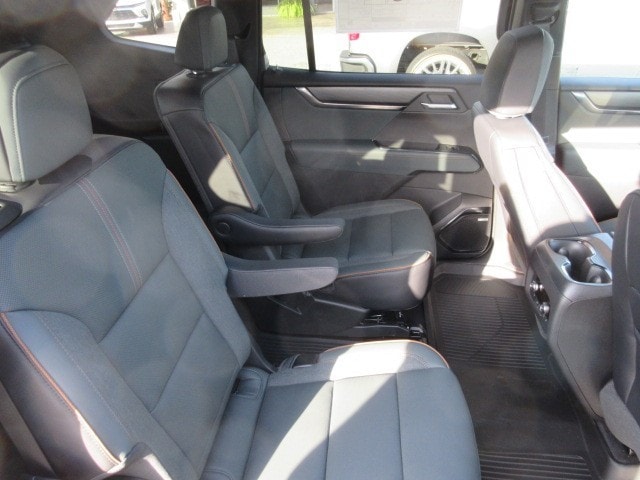 2026 GMC Acadia AT4 - Photo 13