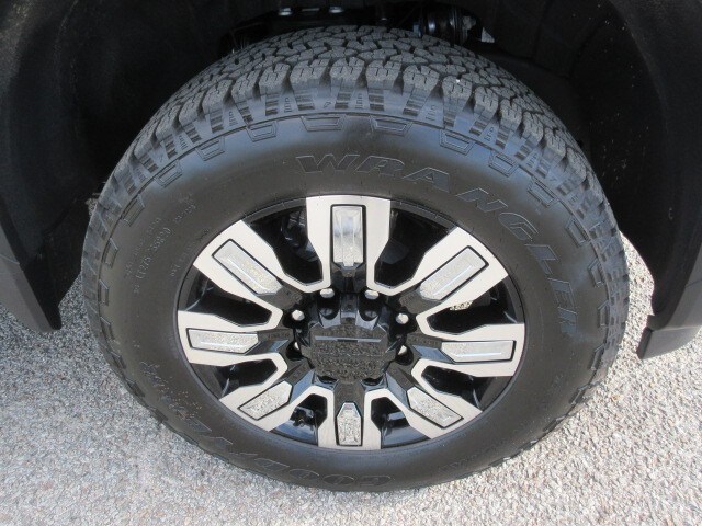 2026 GMC Sierra 2500HD Denali - Photo 9