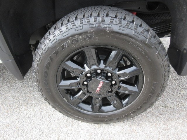 2025 GMC Sierra 2500HD AT4 - Photo 11