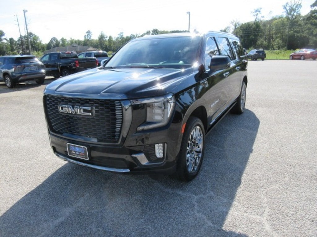 Used 2023 GMC Yukon XL Denali Ultimate SUV
