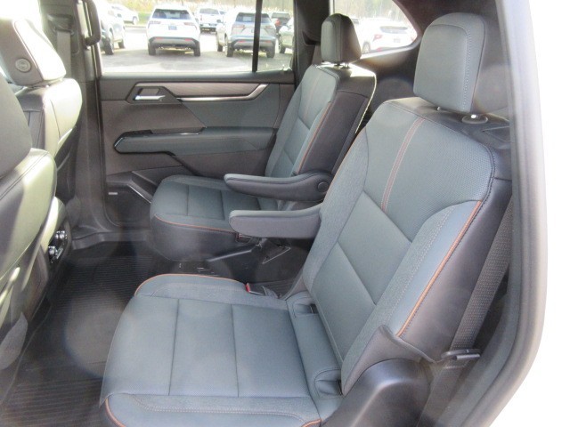 2026 GMC Acadia AT4 - Photo 14