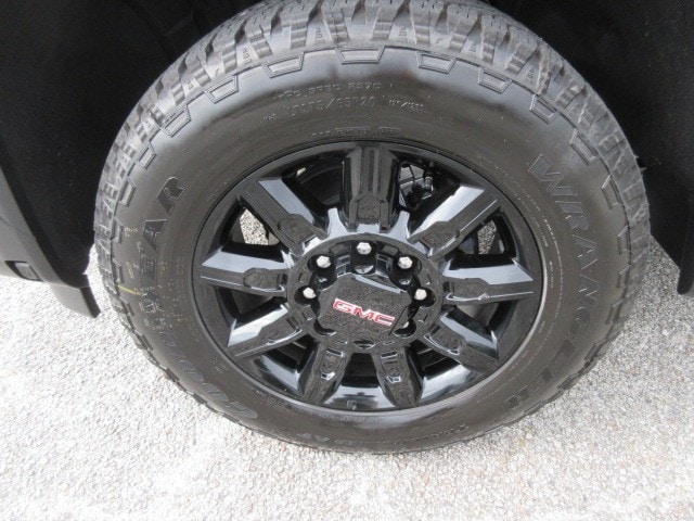 2025 GMC Sierra 2500HD AT4 - Photo 12