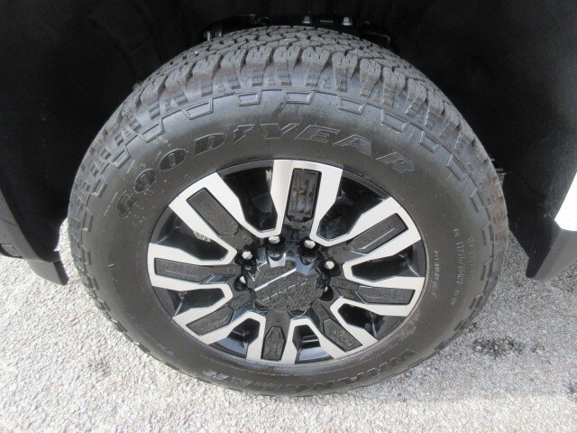 2026 GMC Sierra 2500HD Denali Ultimate - Photo 12